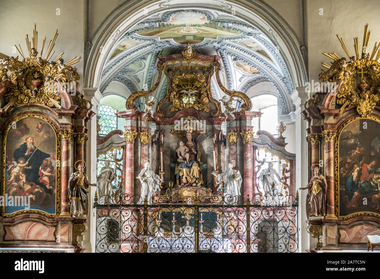 Altar der Marienkapelle , Isny im Allgäu, Baden-Württemberg, Deutschland   | Marienkapelle Mary`s chapel church Altar, Isny im Allgäu, Baden-Württembe Stock Photo